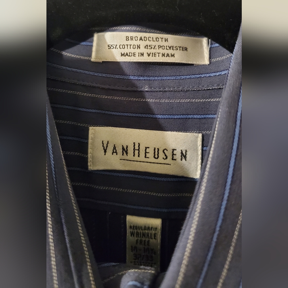 Van Heusen Dress Shirt Size 14.5 32/33 NWT - Picture 4 of 5